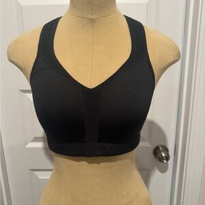 Women's New Balance Black Sports Bra Size Medium